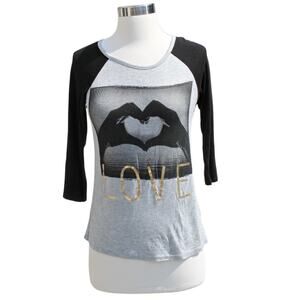 Electrik Pink Women's Raglan 3/4 Sleeve T-Shirt Hand Heart Love Size Medium